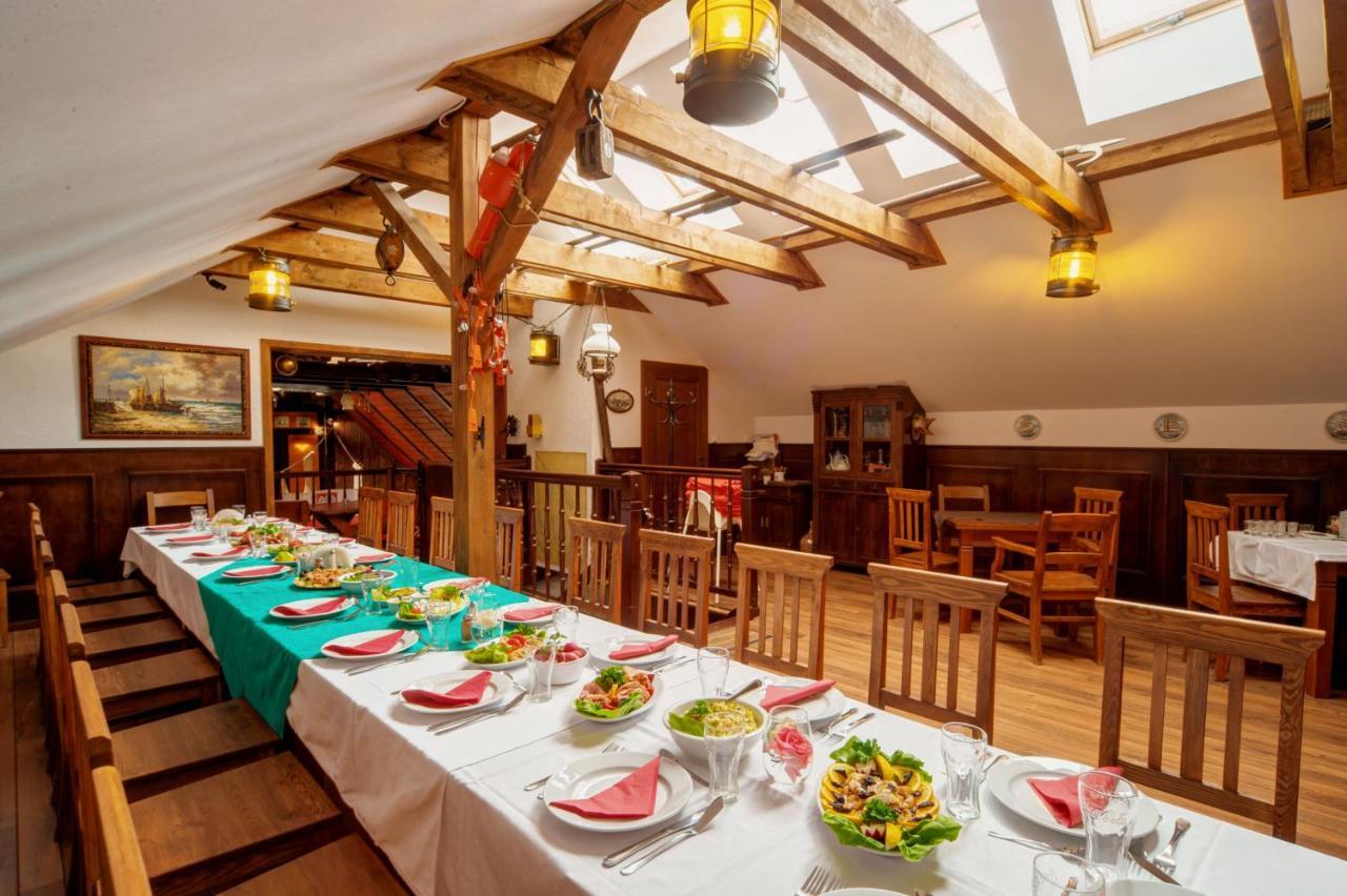 Villa & Restaurant Admiral Nelson Hel Exteriér fotografie