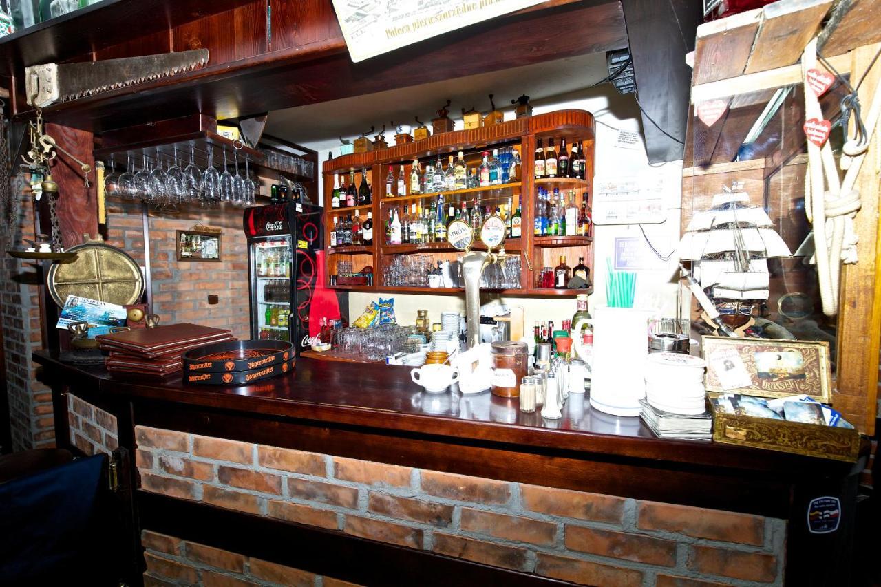 Villa & Restaurant Admiral Nelson Hel Exteriér fotografie