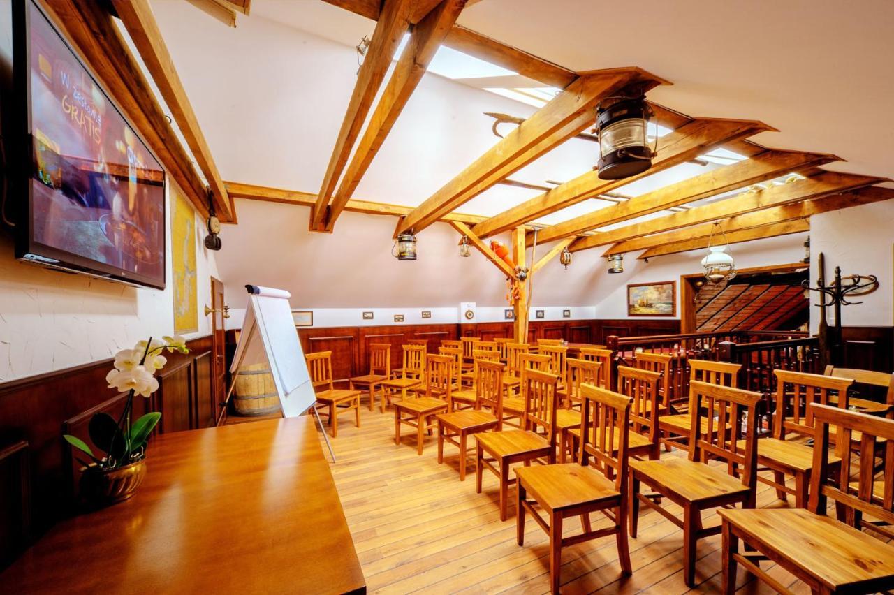 Villa & Restaurant Admiral Nelson Hel Exteriér fotografie